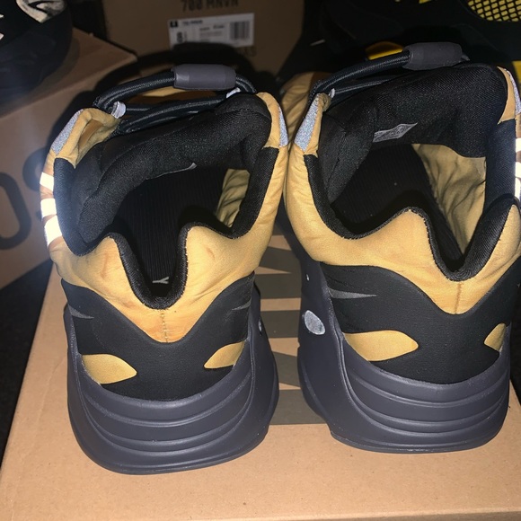 Yeezy Boost 700 MNVN 'Bright. 8.5 MEN US
Cyan' - Picture 2 of 6